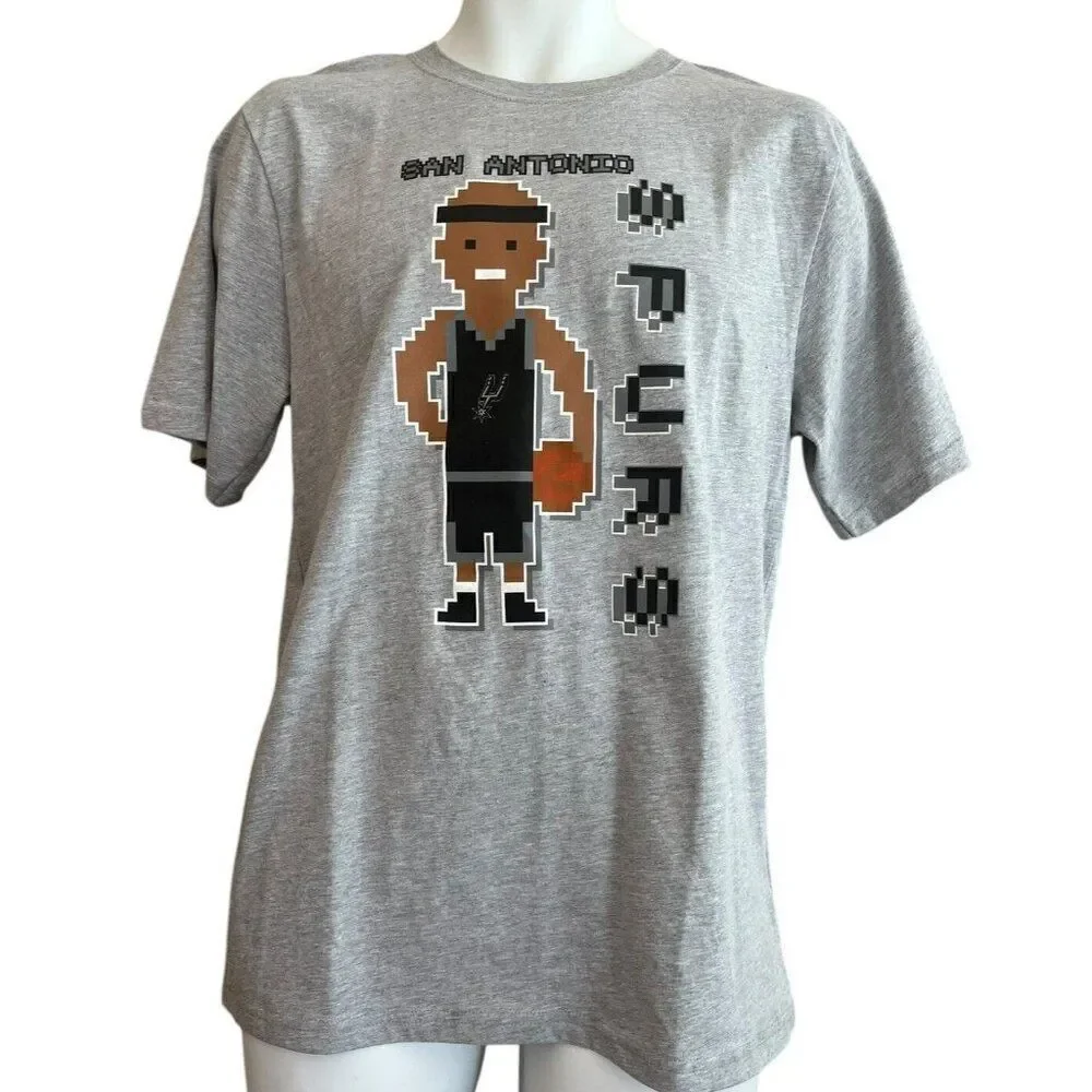 Youth 2XL18 San Antonio Spurs Basketball T Shirt NWT Pixileted Ball Player NWT